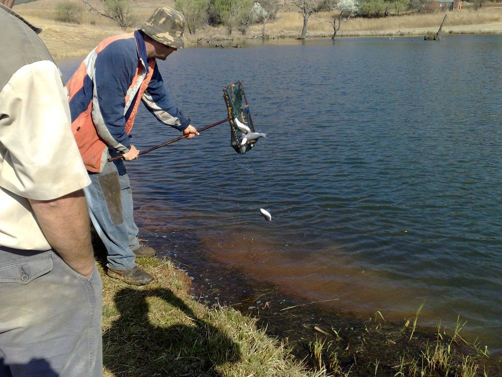 Hostal Elandskloof Trout Farm Dullstroom Exterior foto